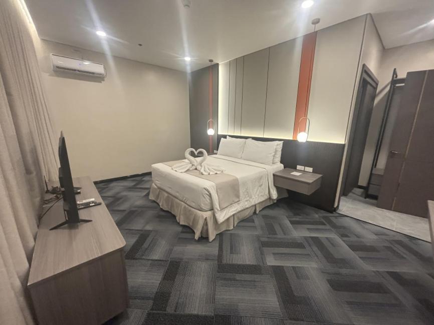 Iloilo Grand Hotel Εξωτερικό φωτογραφία