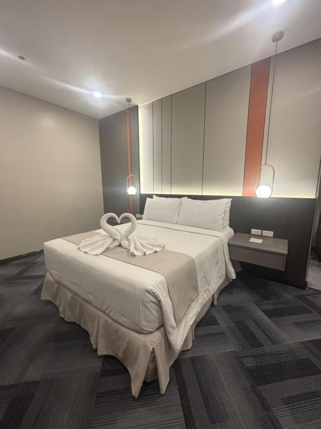 Iloilo Grand Hotel Εξωτερικό φωτογραφία